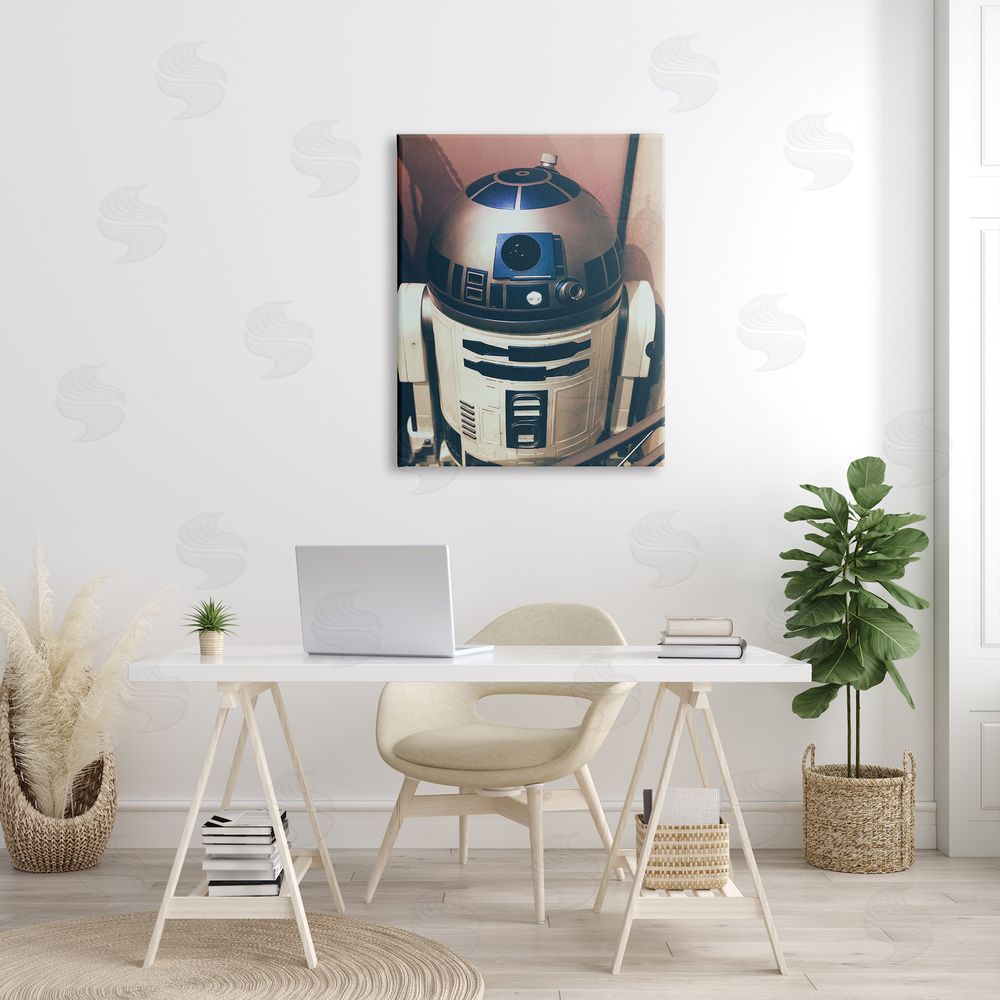 Nice Nshuti Iconic Retro Sci-fi Space Robot Blue White