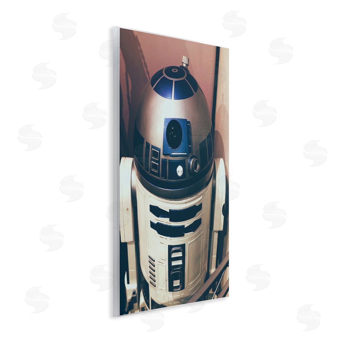 Nice Nshuti Iconic Retro Sci-fi Space Robot Blue White
