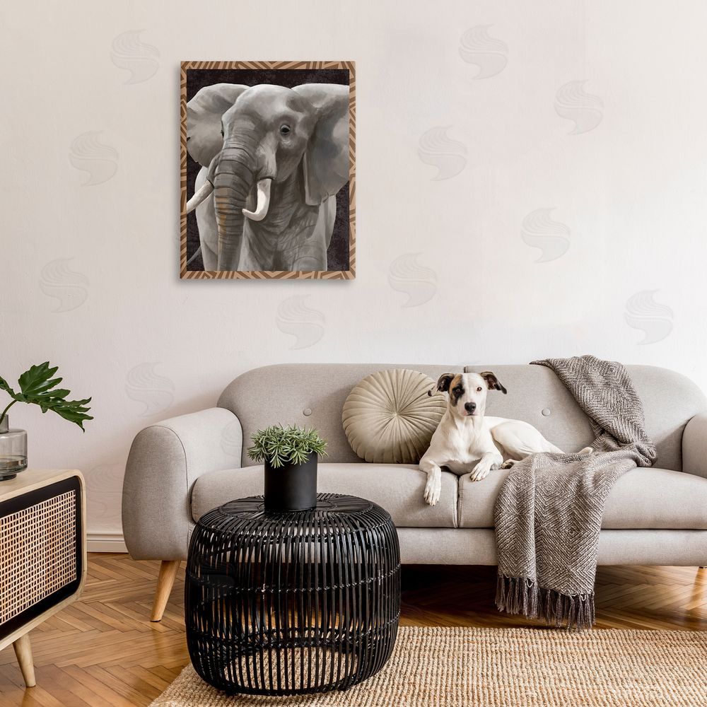Lucca Sheppard Elephant with Geometric Border