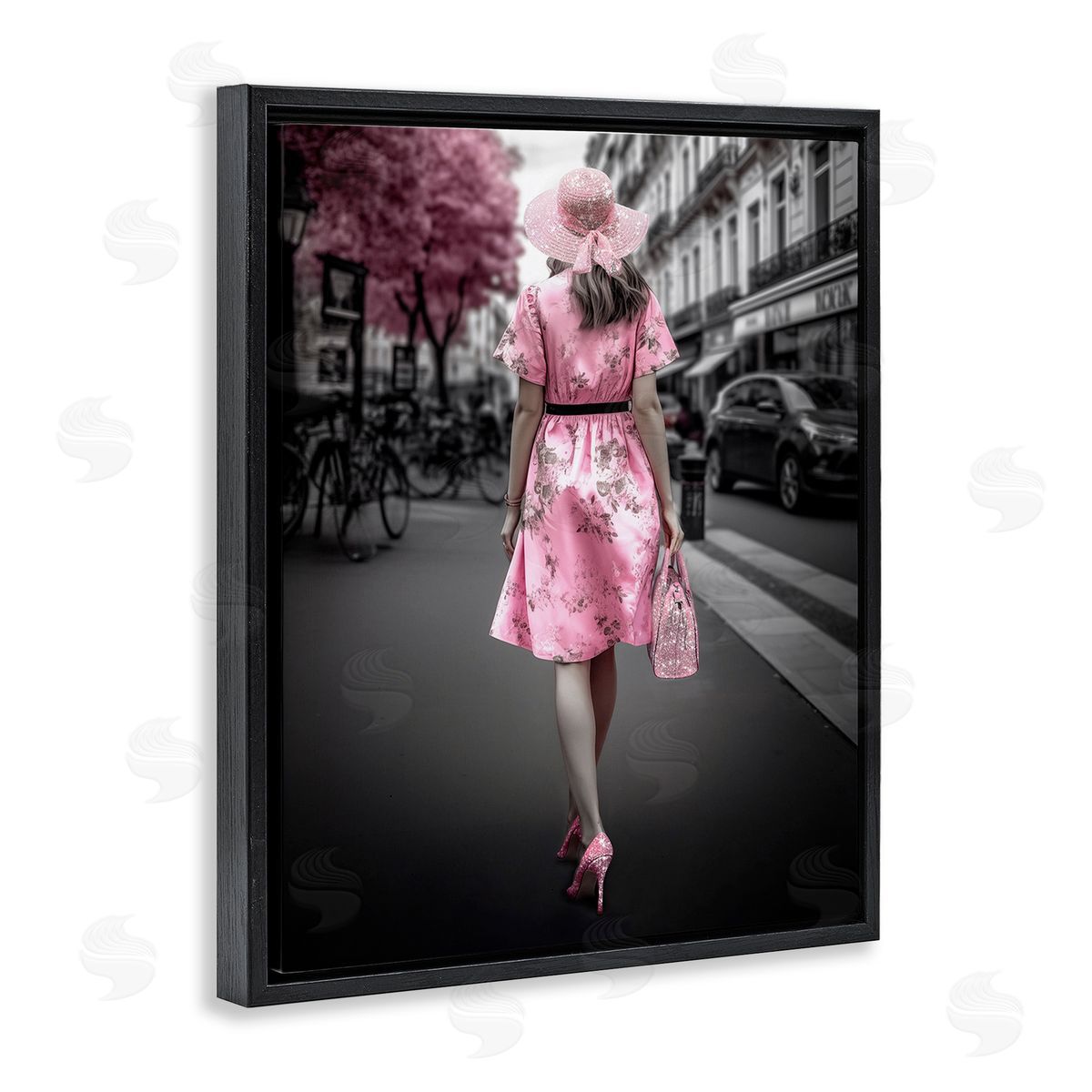 Ziwei Li Trendy Woman in City