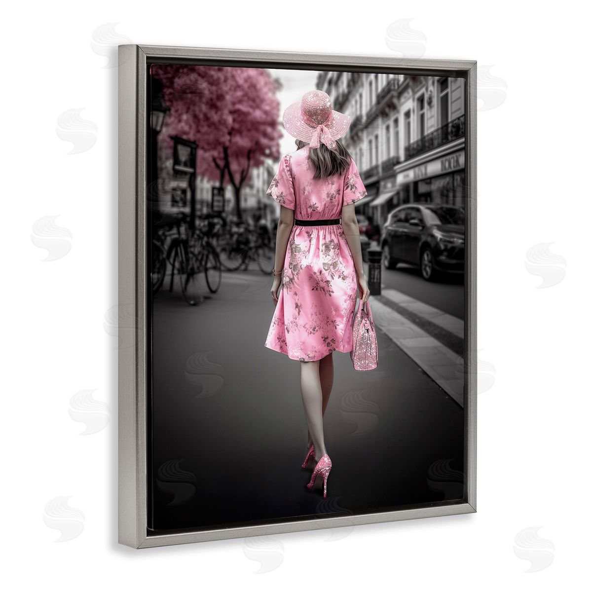 Ziwei Li Trendy Woman in City