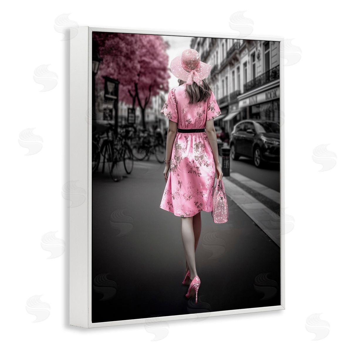 Ziwei Li Trendy Woman in City