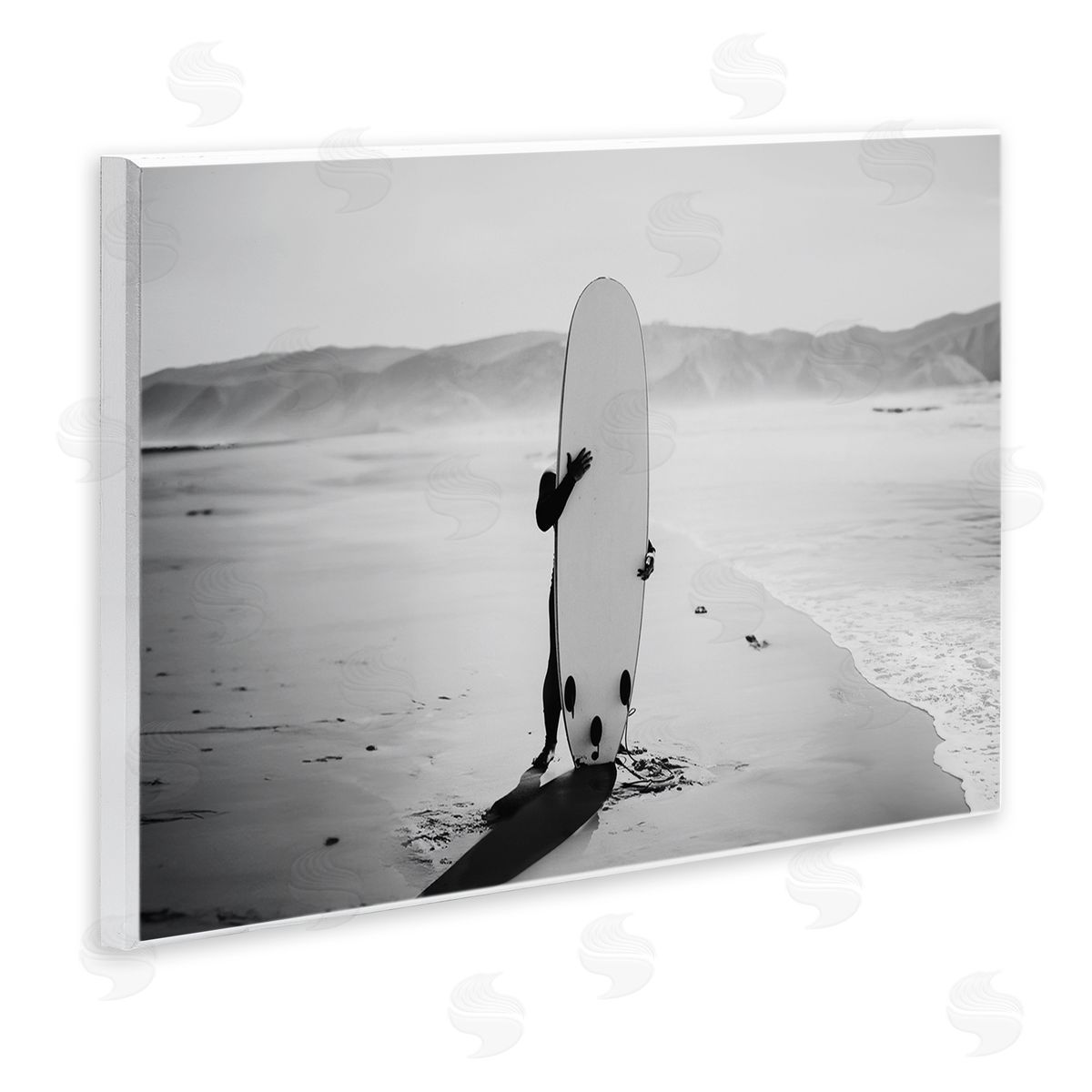 Sisi and Seb Hiding with Surfboard Wooden Wall Plaque Art Print