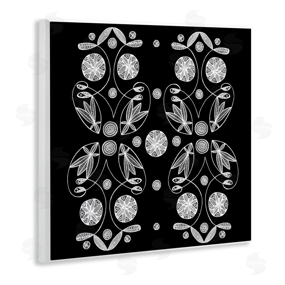 El Perkin Symmetrical Flower-Like Patterns Wall Plaque Art Print