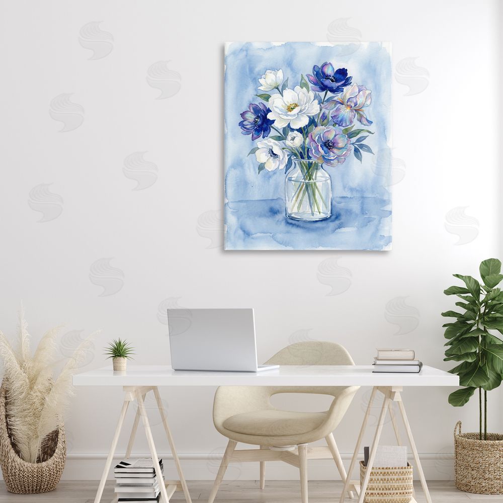 Imagine It Images Blue & White Arrangement of Flowers