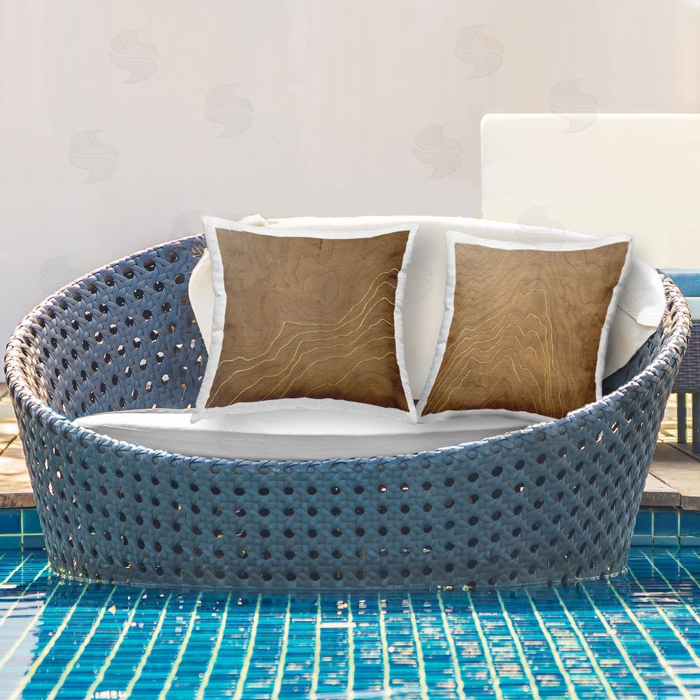 Vanna Lam Rustic Grain Pattern Outdoor Quick-Dry Polyester Printed Throw Pillow in Back Yard