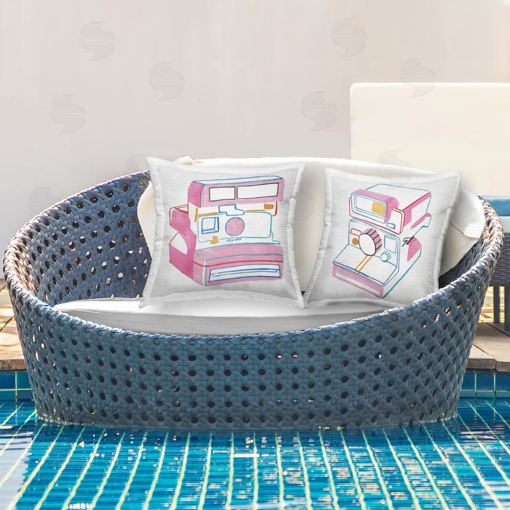 Melissa Wang Hand Drawn Vintage Camera Outdoor Quick-Dry Polyester Printed Throw Pillow in Back Yard