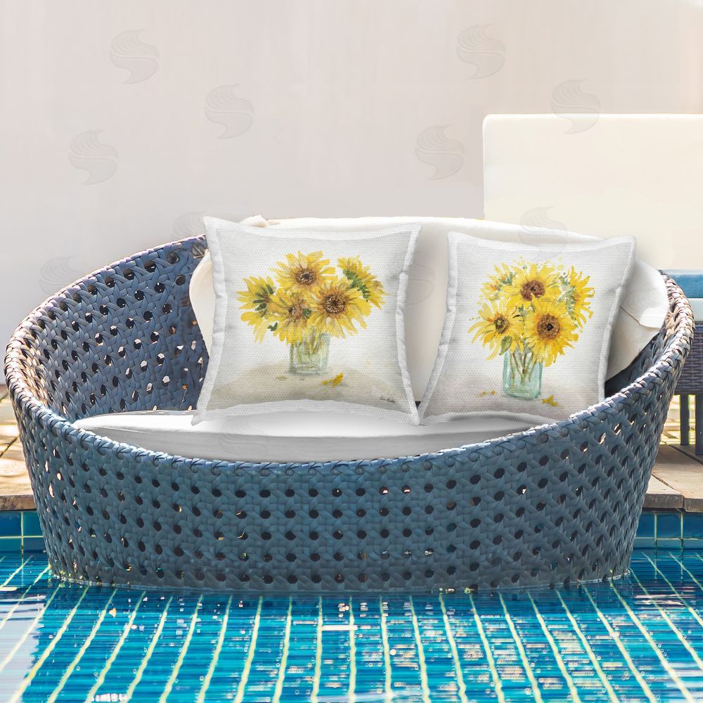 Paul Brent Sunflower Bouquet Jar Outdoor Quick-Dry Polyester Printed Throw Pillow in Back Yard
