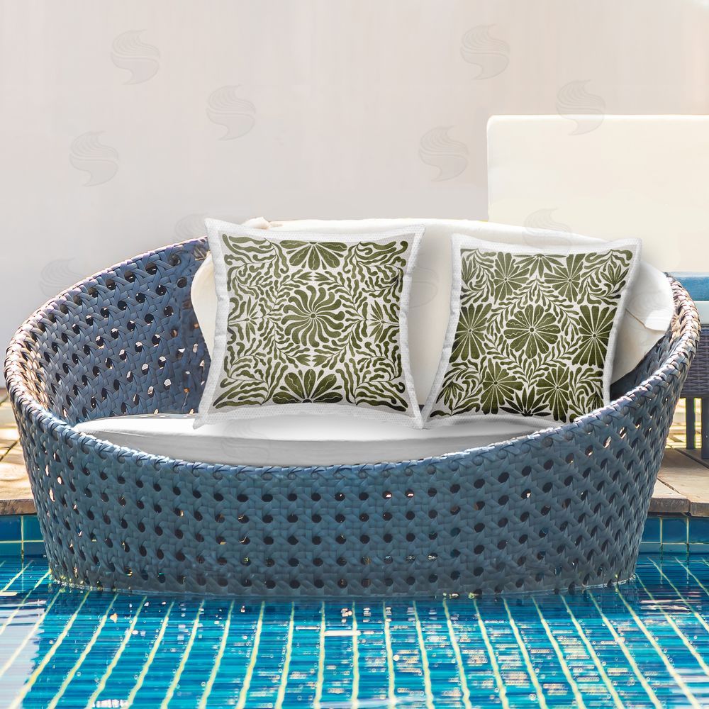 Grace Popp Patterned Wavy Flowers Outdoor Quick-Dry Polyester Printed Throw Pillow in Back Yard