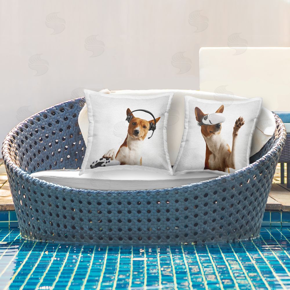 CAD Designs Video Game Dogs with VR Outdoor Quick-Dry Polyester Printed Throw Pillow in Back Yard