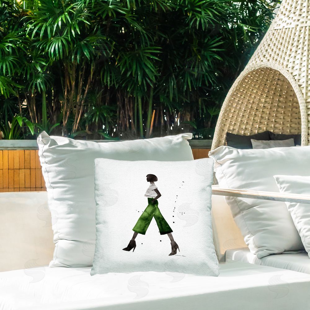 Simone Elum Green Modern Fashionista Outdoor Quick-Dry Polyester Printed Throw Pillow in Back Yard