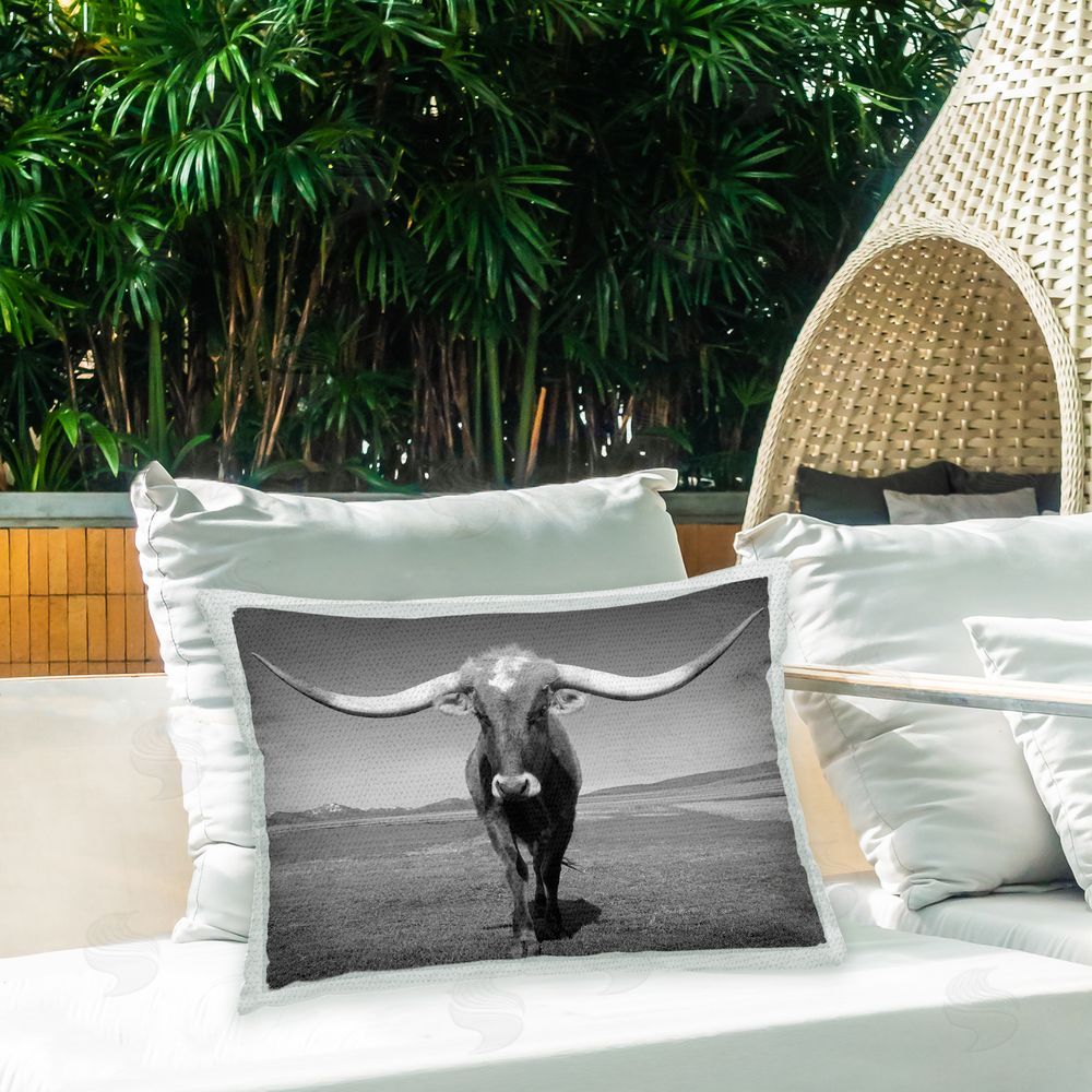 Steve Toole Longhorn Cow Portrait Outdoor Quick-Dry Polyester Printed Throw Pillow in Back Yard