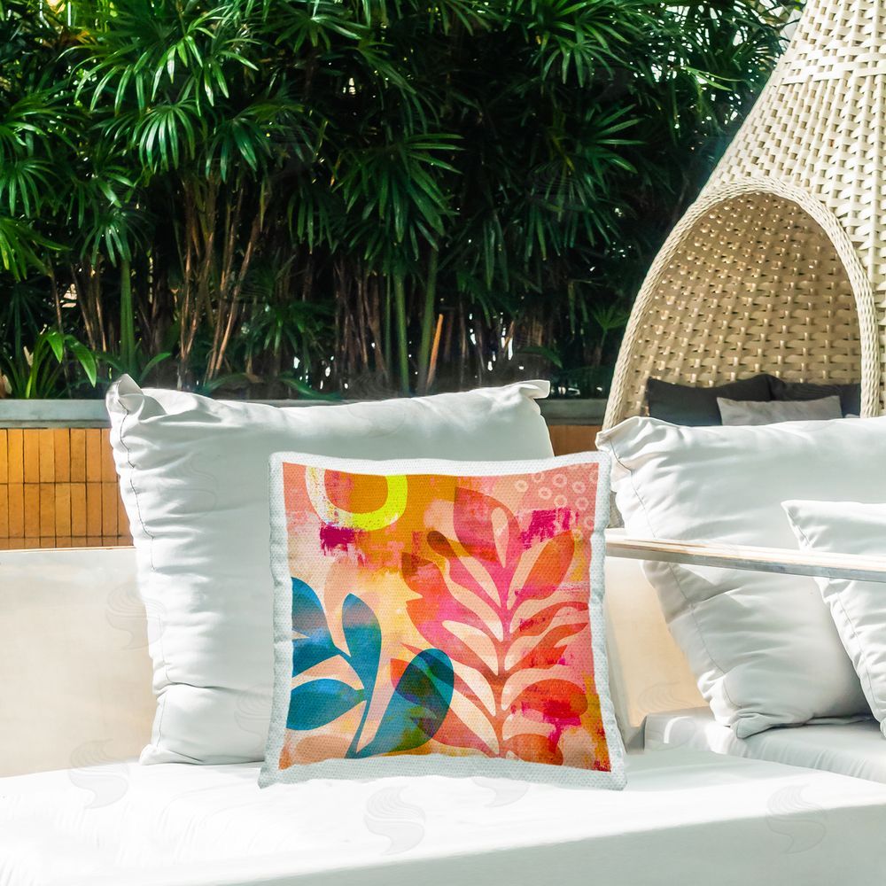 Andrea Haase Modern Leaf Botanicals Outdoor Quick-Dry Polyester Printed Throw Pillow in Back Yard
