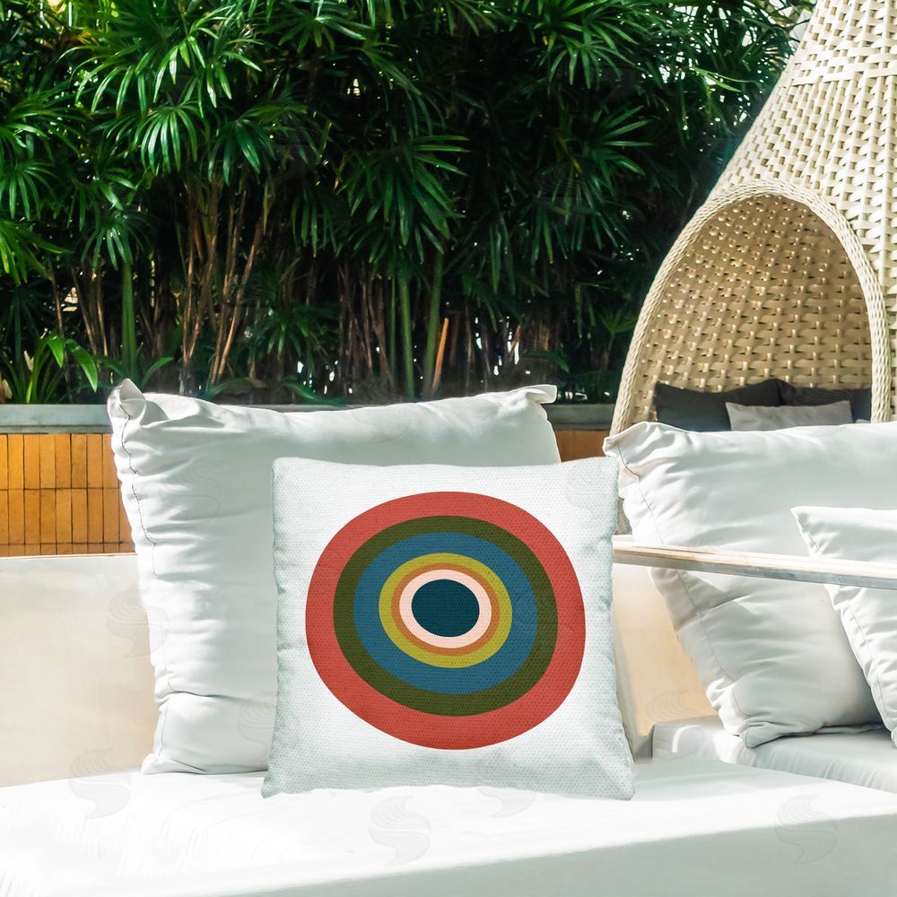 Jim Schlotzhauer Red Geometric Circle Outdoor Quick-Dry Polyester Printed Throw Pillow in Back Yard