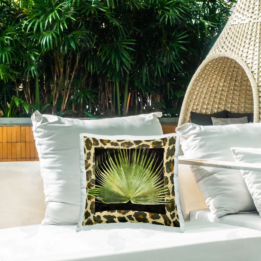 Alonzo Saunders Animal Patterned Leaf Outdoor Quick-Dry Polyester Printed Throw Pillow in Back Yard