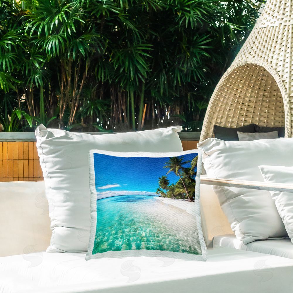 Riley B Tropical Summer Shore Outdoor Quick-Dry Polyester Printed Throw Pillow in Back Yard