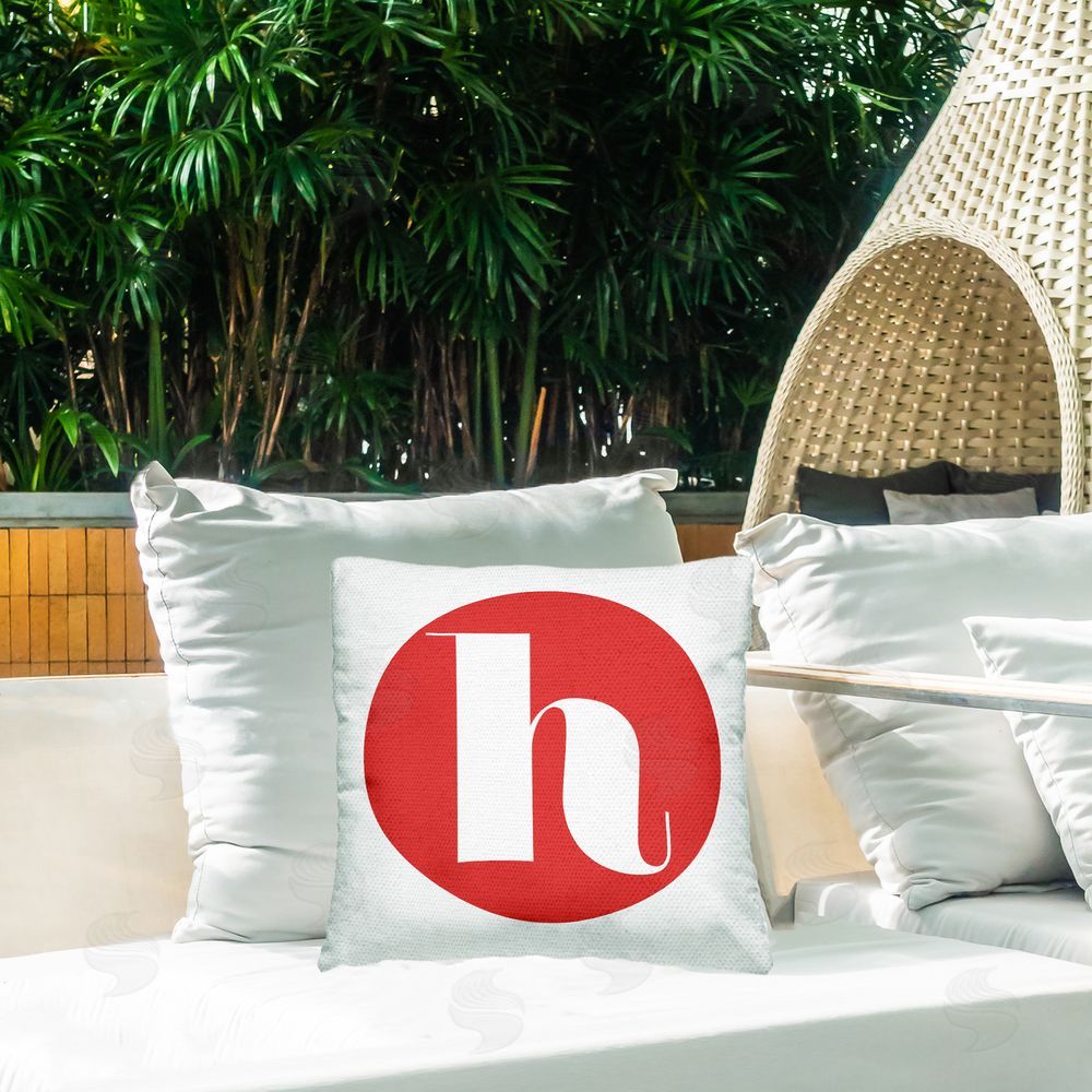 Stupell Studio Red Initial H Outdoor Quick-Dry Polyester Printed Throw Pillow in Back Yard