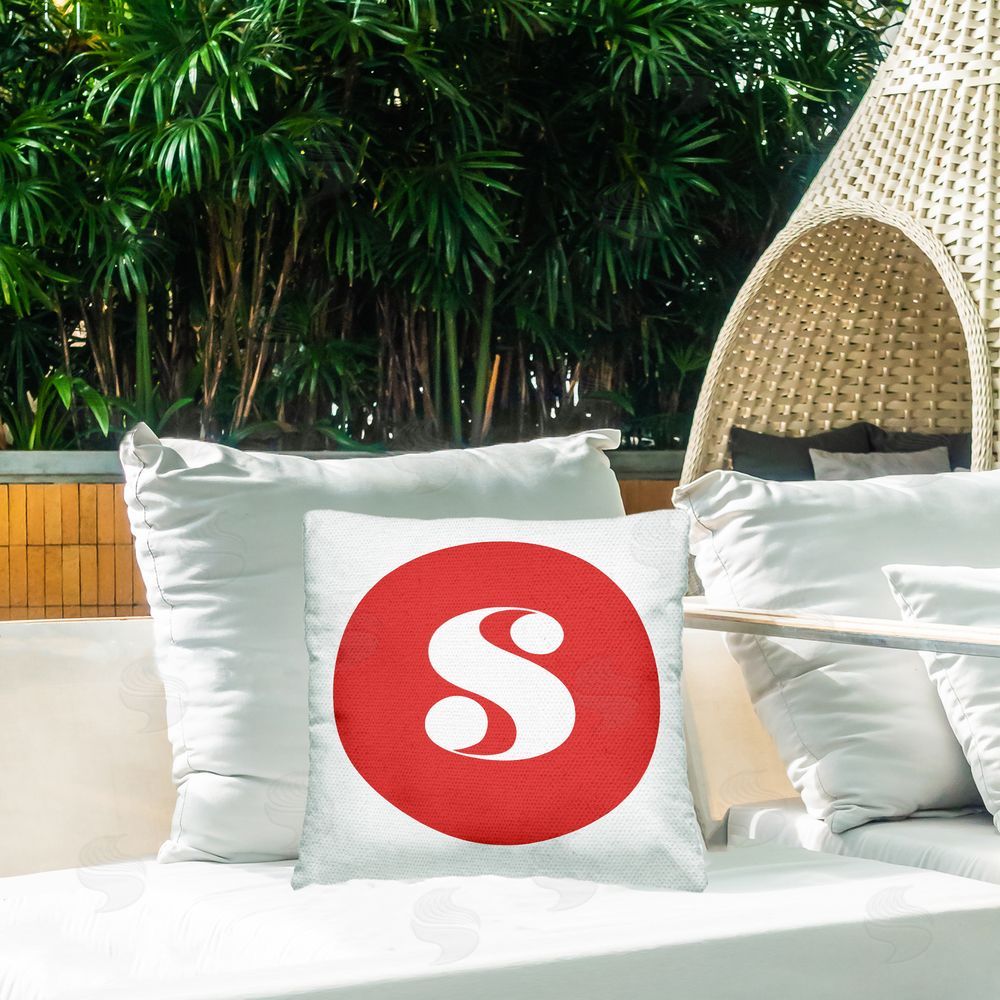Stupell Studio Red Initial S Outdoor Quick-Dry Polyester Printed Throw Pillow in Back Yard