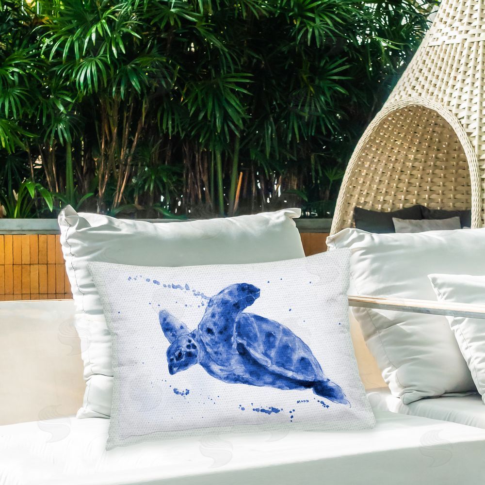 Patti Mann Modern Blue Turtle Outdoor Quick-Dry Polyester Printed Throw Pillow in Back Yard