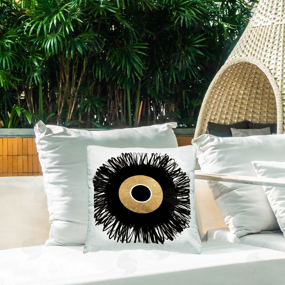 Alonzo Saunders Contemporary Shape with Glam Outdoor Quick-Dry Polyester Printed Throw Pillow in Back Yard