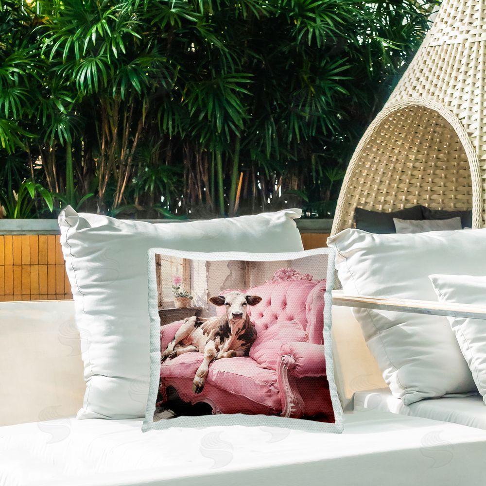 Ryley Gray Cow on Pink Antique Couch Outdoor Quick-Dry Polyester Printed Throw Pillow in Back Yard