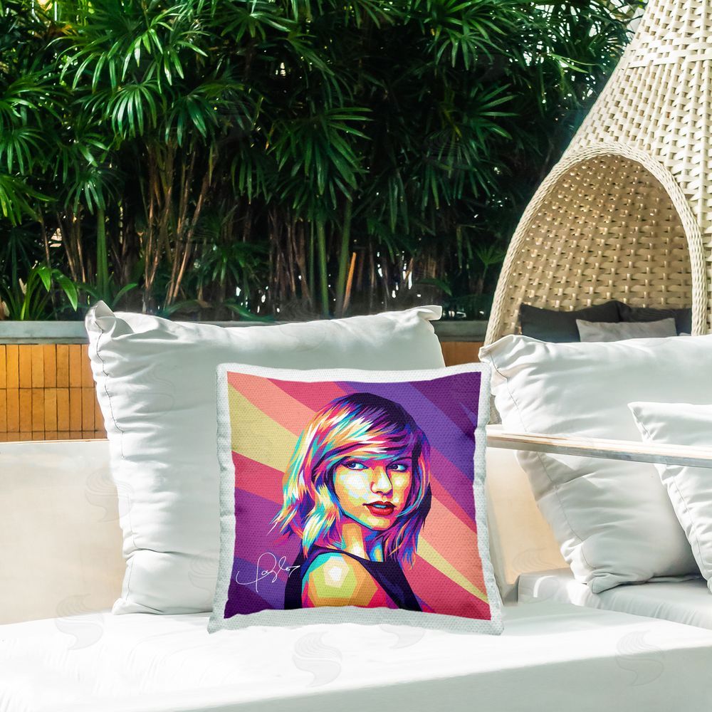 Birch & Ink Abstract Patterned Taylor Outdoor Quick-Dry Polyester Printed Throw Pillow in Back Yard
