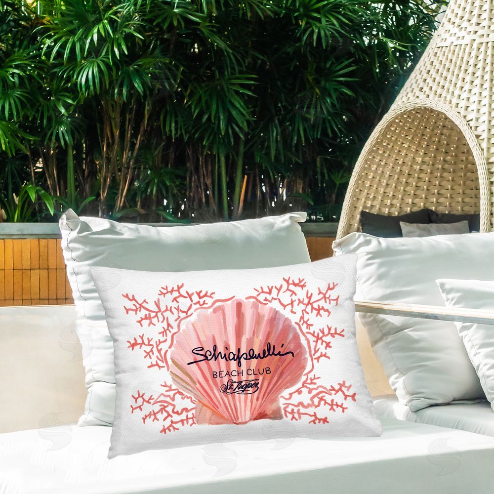 Amelia Noyes Pink Glam Clamshell Outdoor Quick-Dry Polyester Printed Throw Pillow in Back Yard