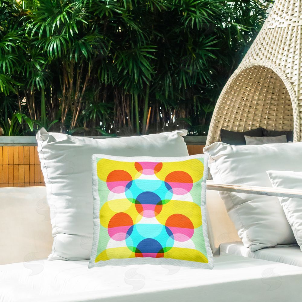 Stupell Studio Round Geometric Primaries Outdoor Quick-Dry Polyester Printed Throw Pillow in Back Yard