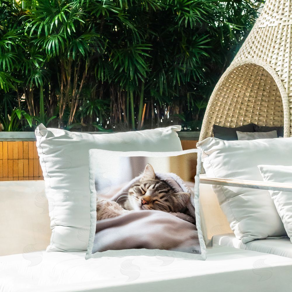 RB Striped Kitten Cuddling Outdoor Quick-Dry Polyester Printed Throw Pillow in Back Yard