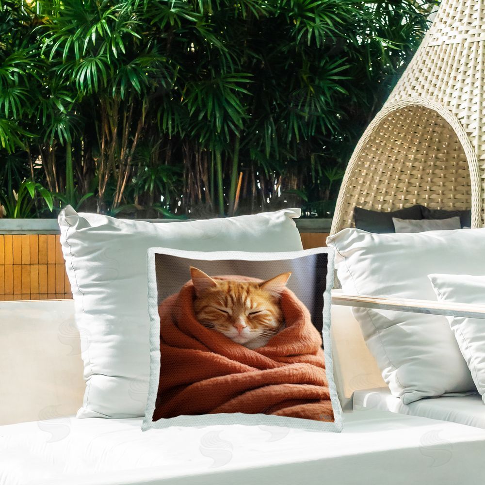 RB Sleepy Cuddling Cat Outdoor Quick-Dry Polyester Printed Throw Pillow in Back Yard