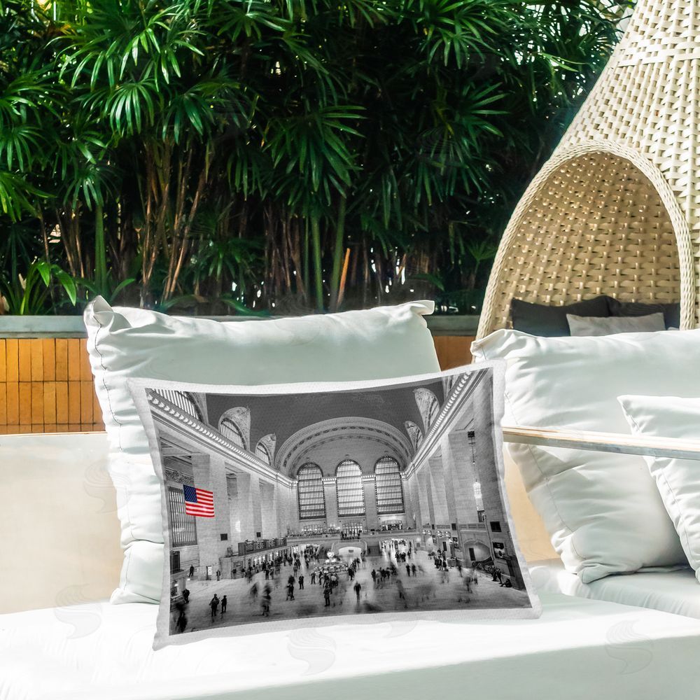 Murray Bolesta Patriotic Architecture Scene Outdoor Quick-Dry Polyester Printed Throw Pillow in Back Yard