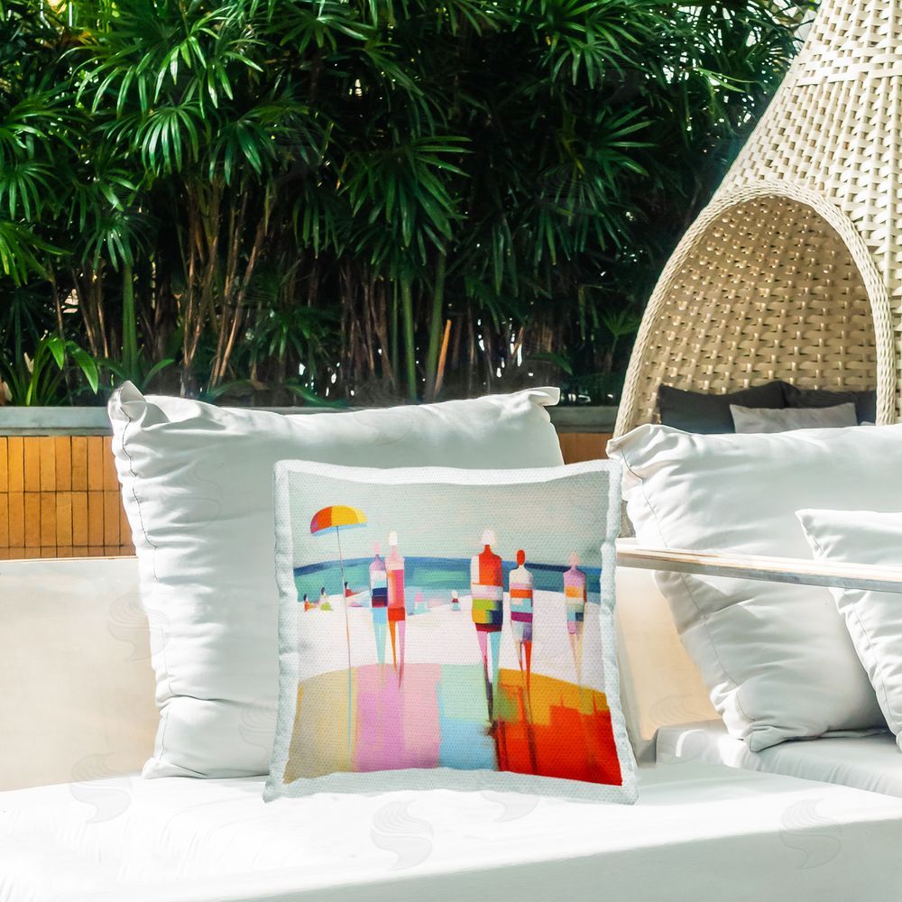 Alonzo Saunders Bold Modern Beachgoers Outdoor Quick-Dry Polyester Printed Throw Pillow in Back Yard