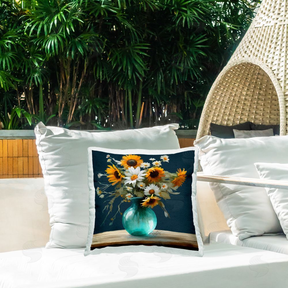 Elizabeth Medley Summer Sunflower Bouquet Outdoor Quick-Dry Polyester Printed Throw Pillow in Back Yard
