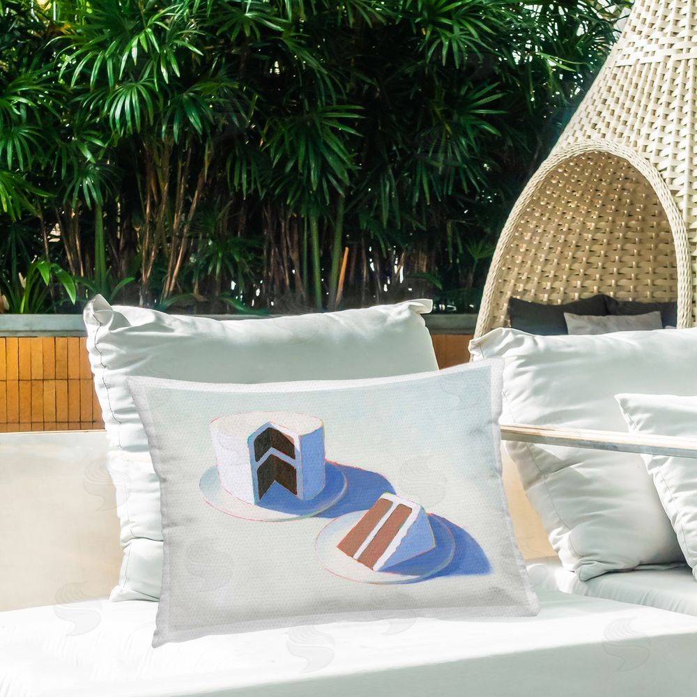 Wellington Studio Layer Cake Dessert Outdoor Quick-Dry Polyester Printed Throw Pillow in Back Yard