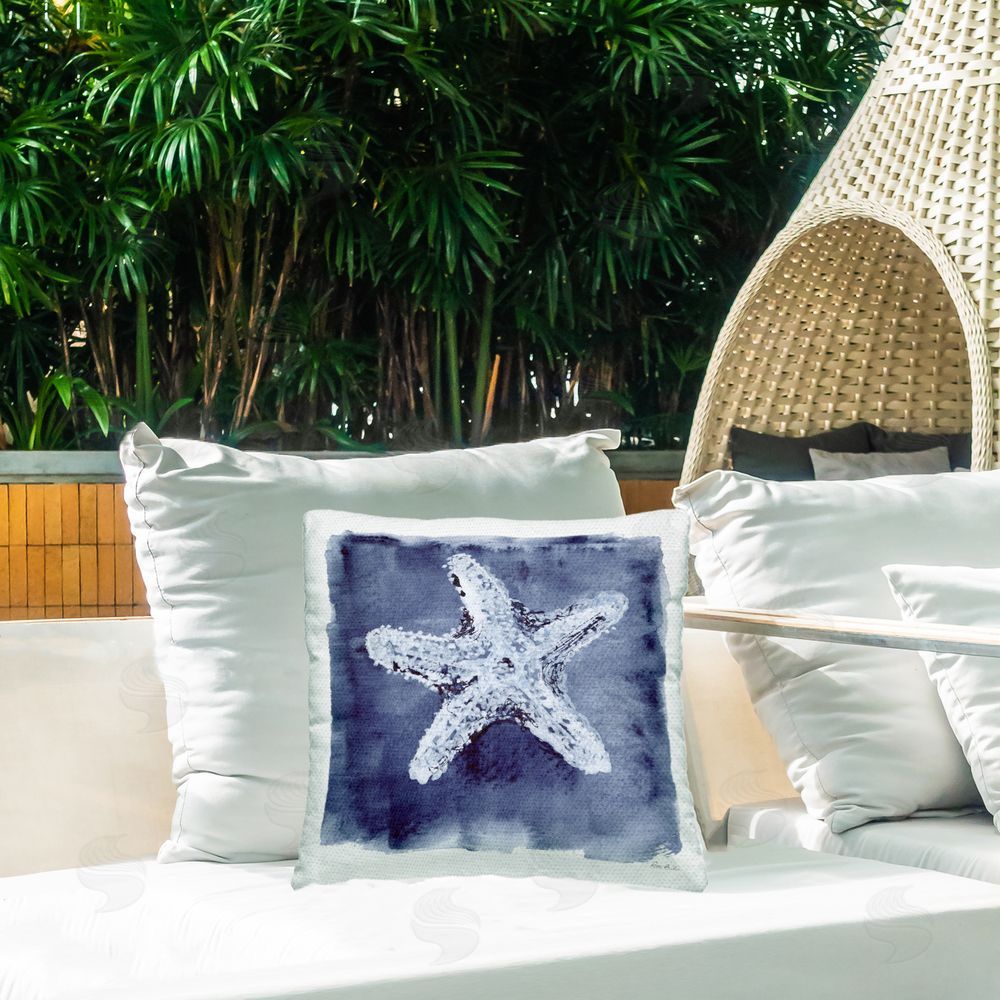 Patti Bishop Starfish Blue Impression Outdoor Quick-Dry Polyester Printed Throw Pillow in Back Yard