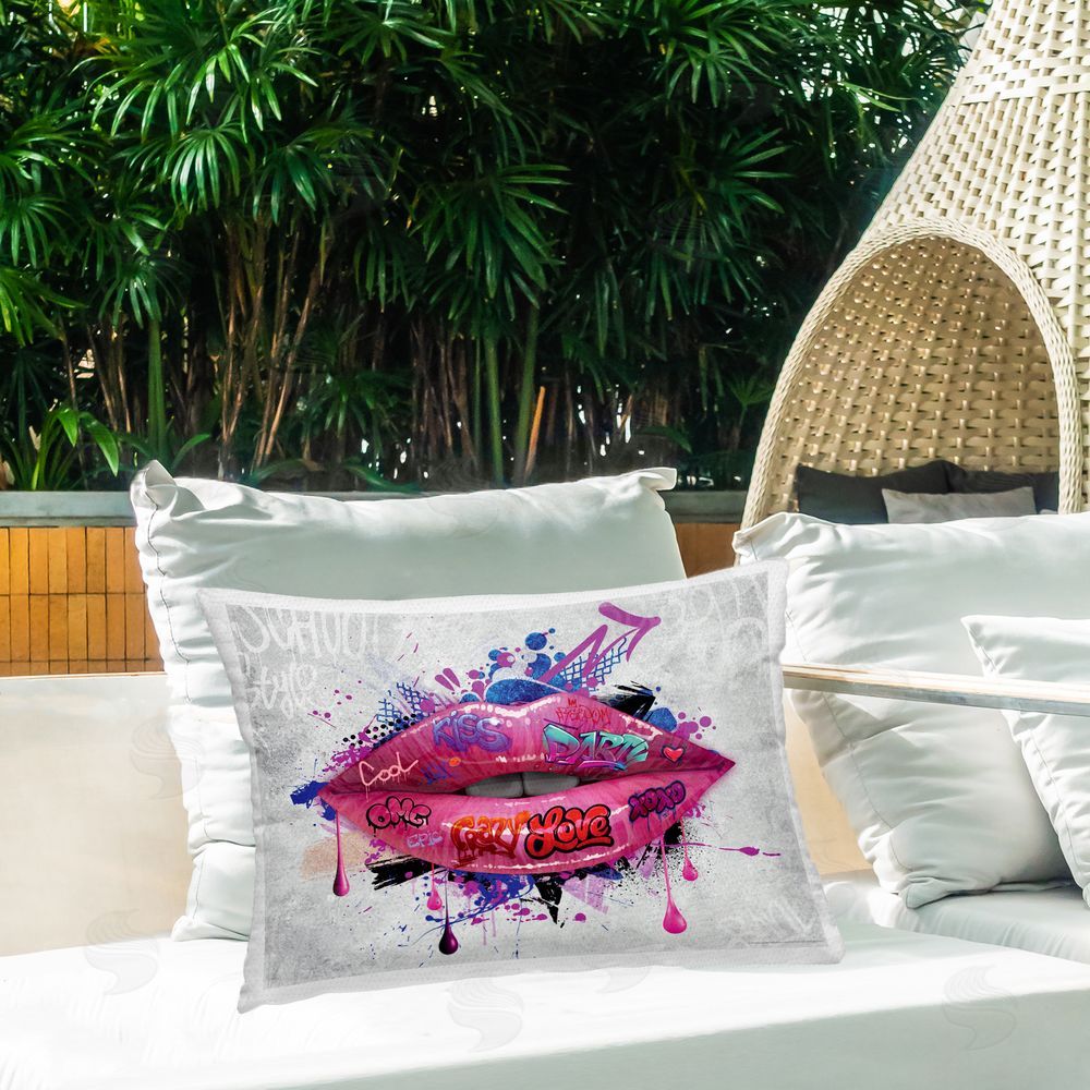 Reinders Urban Graffiti Lips Outdoor Quick-Dry Polyester Printed Throw Pillow in Back Yard