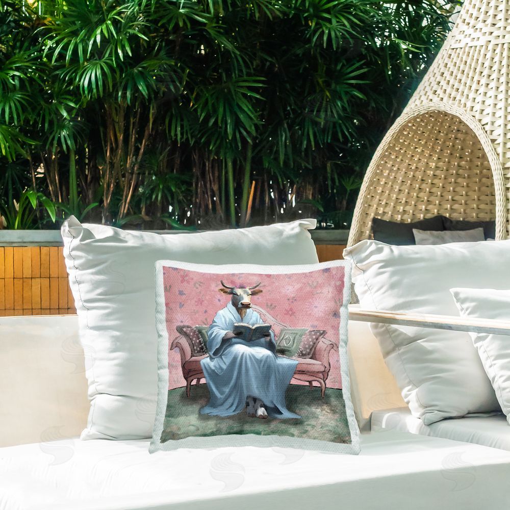 Elizabeth Medley Cow Reading Evening Book Outdoor Quick-Dry Polyester Printed Throw Pillow in Back Yard