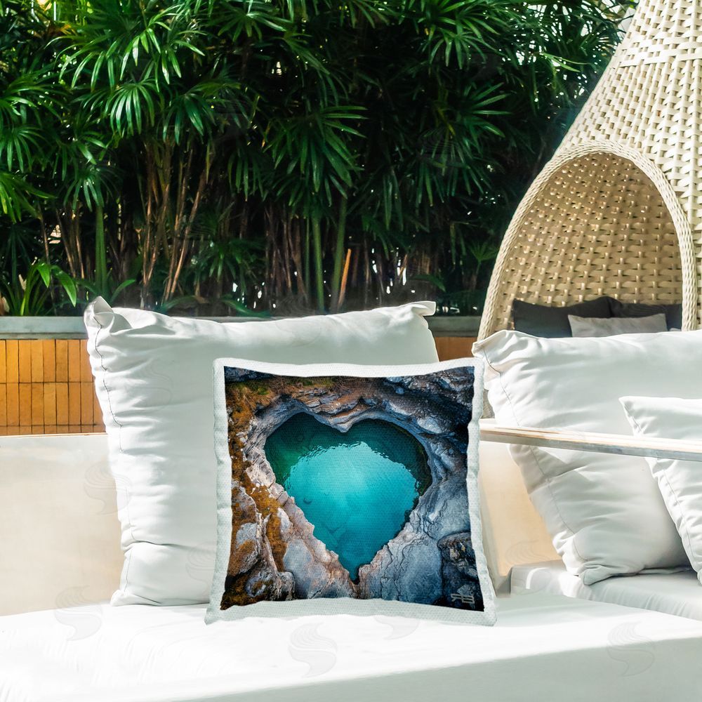RB Heart Shaped Natural Pool Outdoor Quick-Dry Polyester Printed Throw Pillow in Back Yard