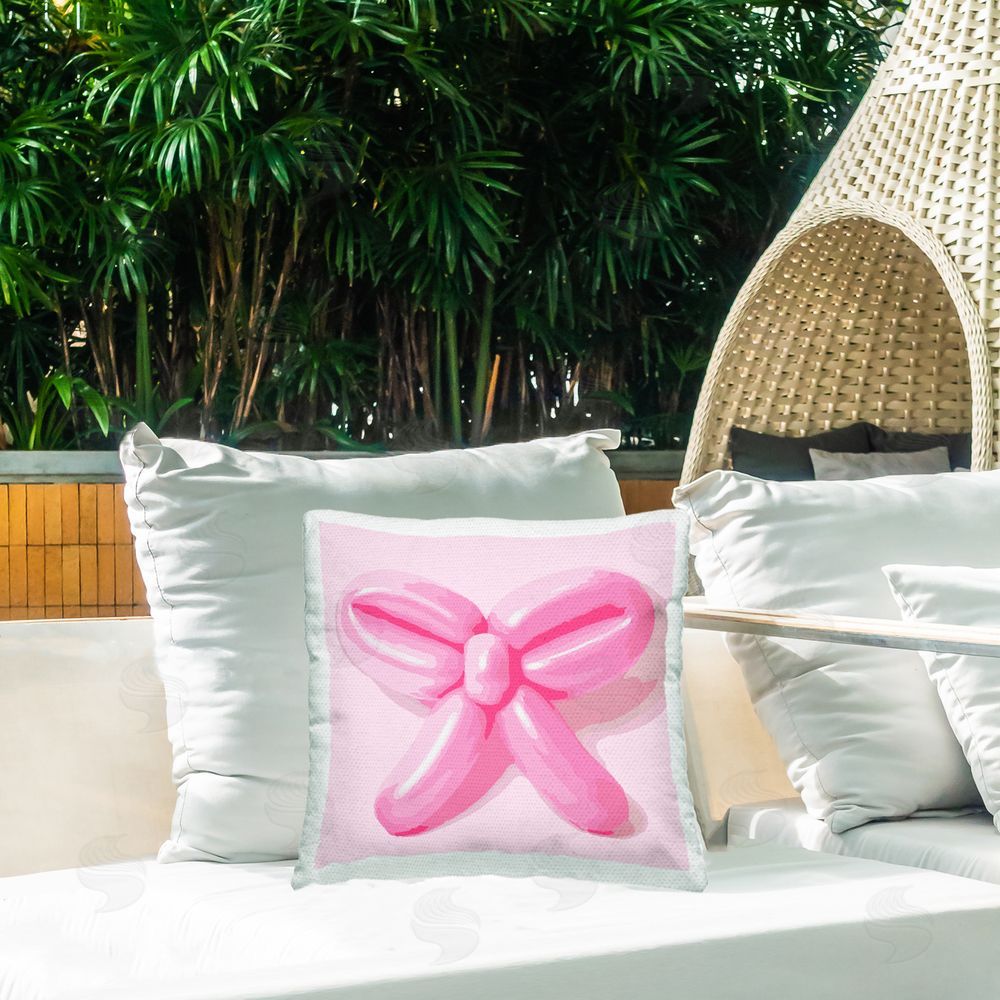 Stupell Studio Pink Balloon Bow Outdoor Quick-Dry Polyester Printed Throw Pillow in Back Yard