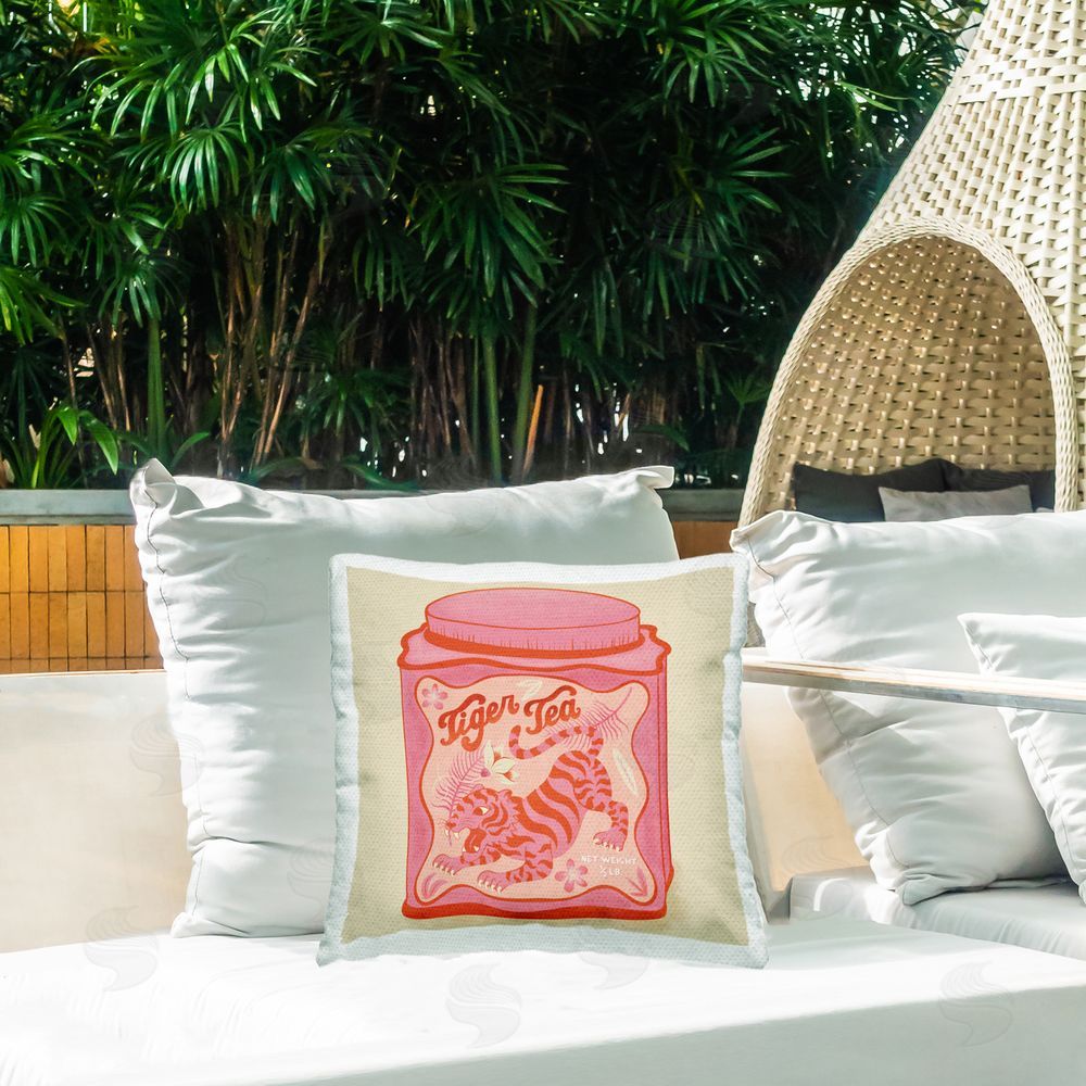 Carrie Cantwell Tiger Tea Traditional Style Outdoor Quick-Dry Polyester Printed Throw Pillow in Back Yard