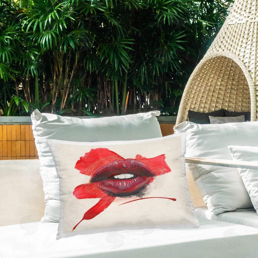 Daniel Houston Red Lips Paint Streak Outdoor Quick-Dry Polyester Printed Throw Pillow in Back Yard