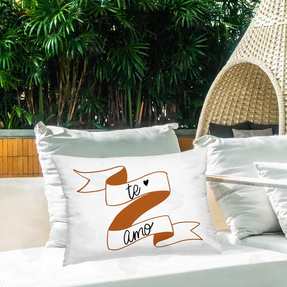 SD Graphics Studio  Outdoor Quick-Dry Polyester Printed Throw Pillow in Back Yard
