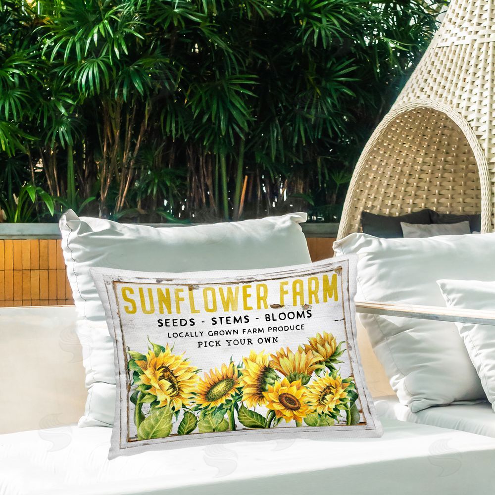 Creatif Belle Antique Sunflower Seeds Outdoor Quick-Dry Polyester Printed Throw Pillow in Back Yard