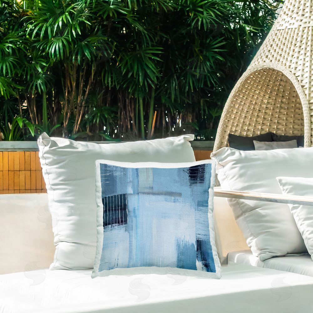 Susan Jill Crosshatched Woven Abstract Outdoor Quick-Dry Polyester Printed Throw Pillow in Back Yard