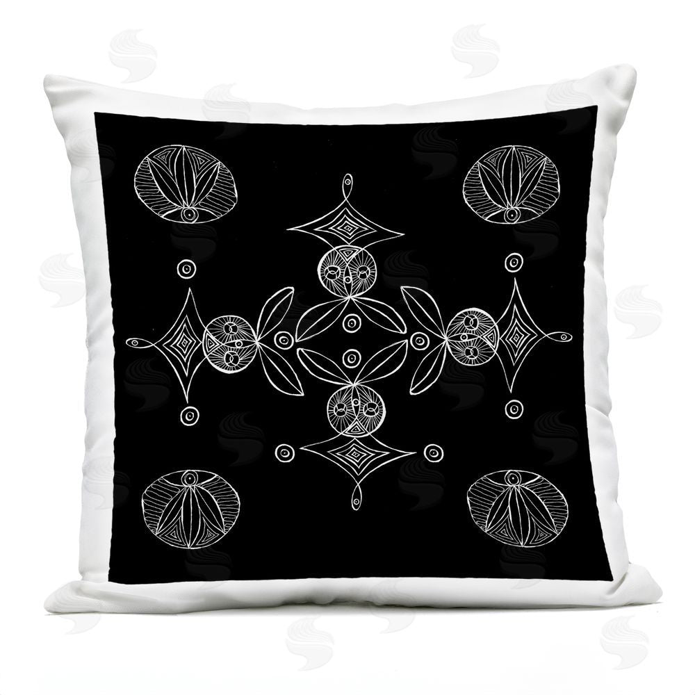 El Perkin Simple Monochrome Fractals Outdoor Printed Throw Pillow