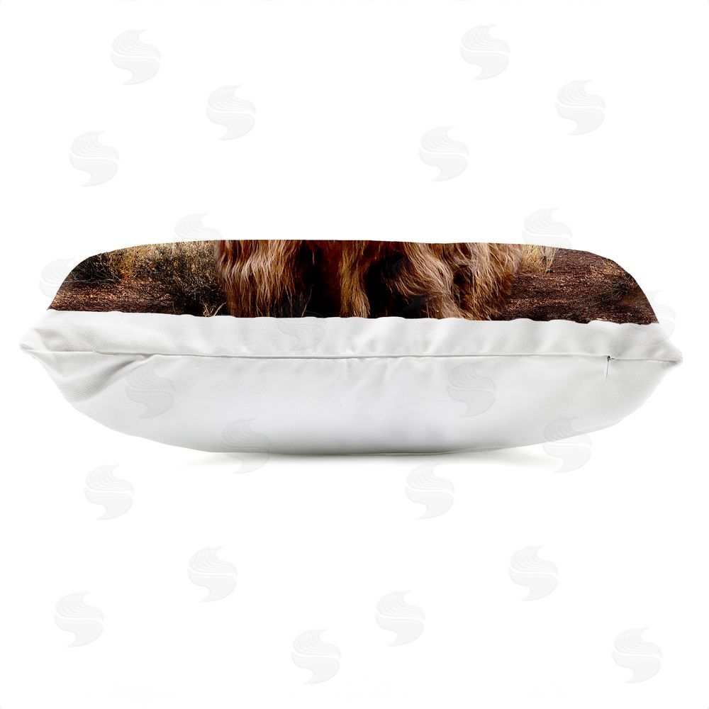 CAD Designs Rugged Vegetation Cattle Portrait Outdoor Quick-Dry Polyester Lumbar Pillow Zipper Detail