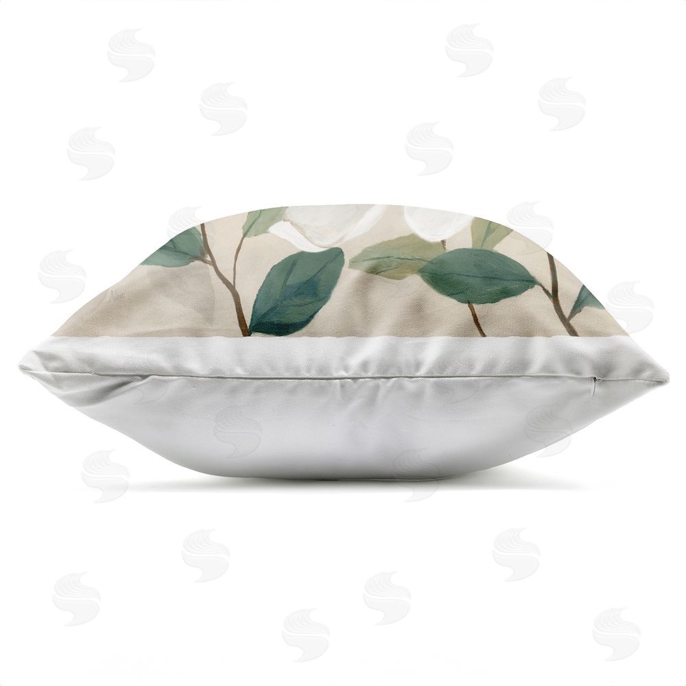 Nan Serene White Blossom with Leaves Outdoor Quick-Dry Polyester Square Throw Pillow Zipper Detail