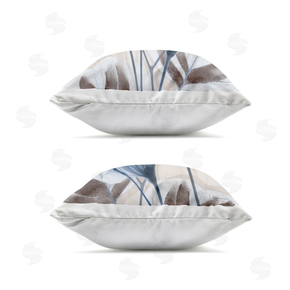 Albert Koetsier Blooming Sapphire Union Outdoor Quick-Dry Polyester Square Throw Pillow Zipper Detail