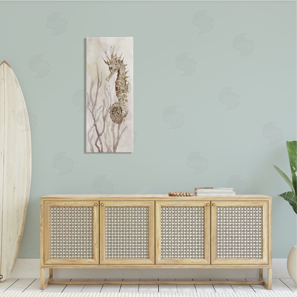 Carol Robinson Shy Seahorse Confined Fluid Seaweed Animal Sea Life