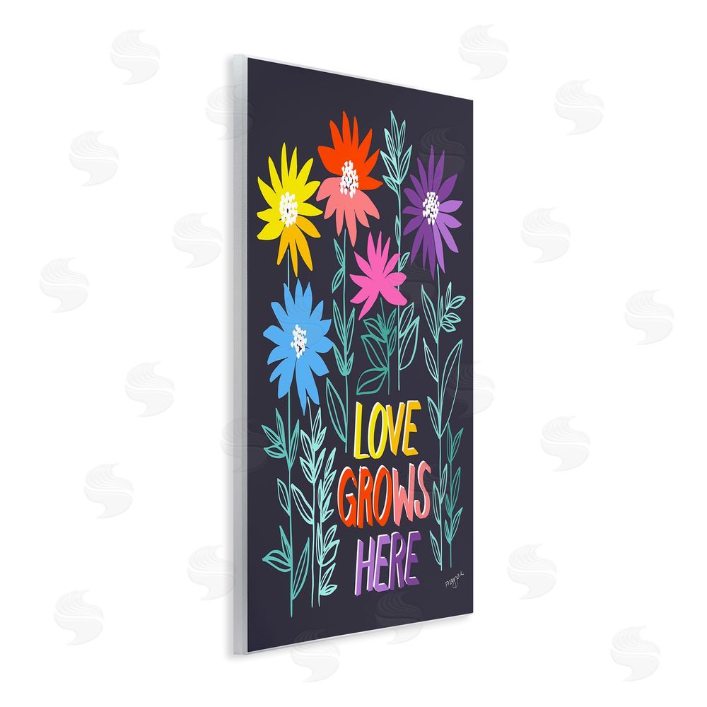 Pragya Kothari Love Grows Here Phrase Wooden Wall Plaque Art Print